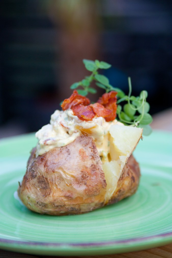 150829 Bakad potatis-4326